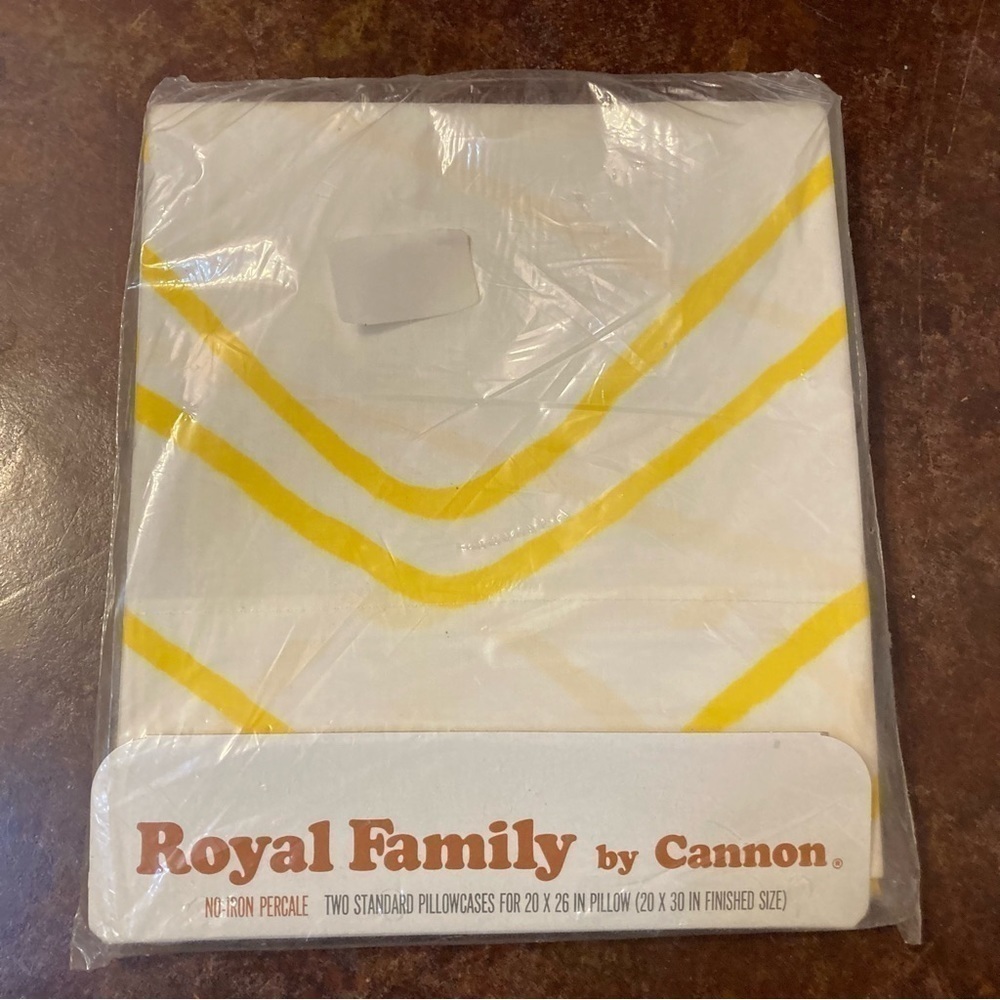 New in Package Vintage Royal Family Cannon White w/ Yellow Stripes Pillowcases